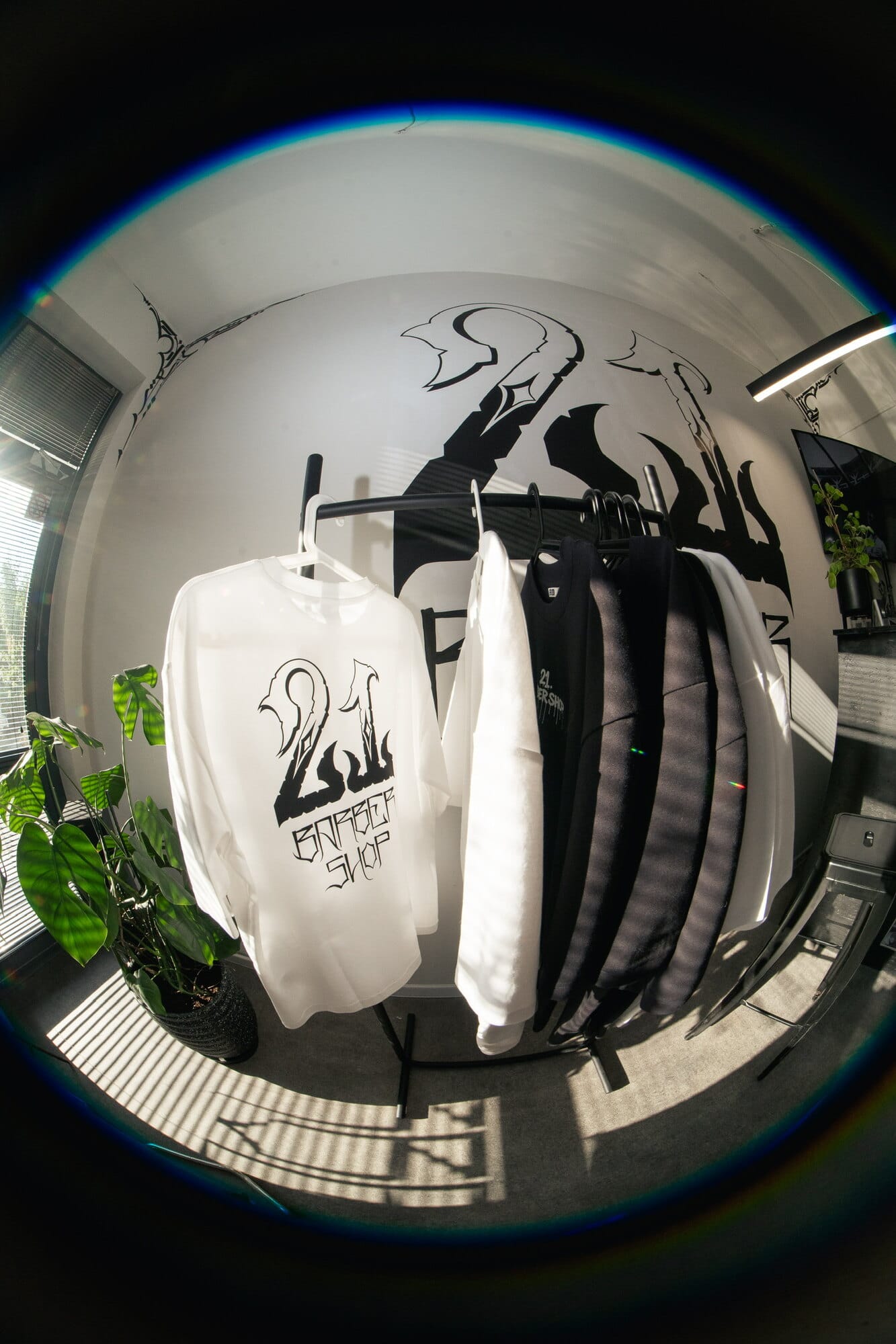 Koszulki 21.BARBERSHOP w salonie